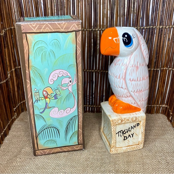 Rosita Parrot Tiki Mug Tiki Tony Adventureland Tikiland Enchanted Tiki Room Cup - Picture 3 of 12